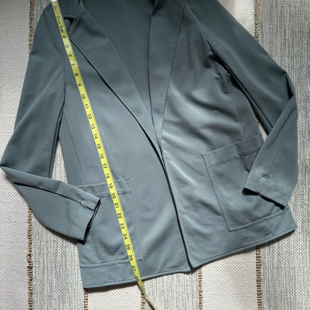 Athleta Eastbound Minimalist Seafoam Sage Green Open Front Blazer Women’s Size 4 - Picture 8 of 13